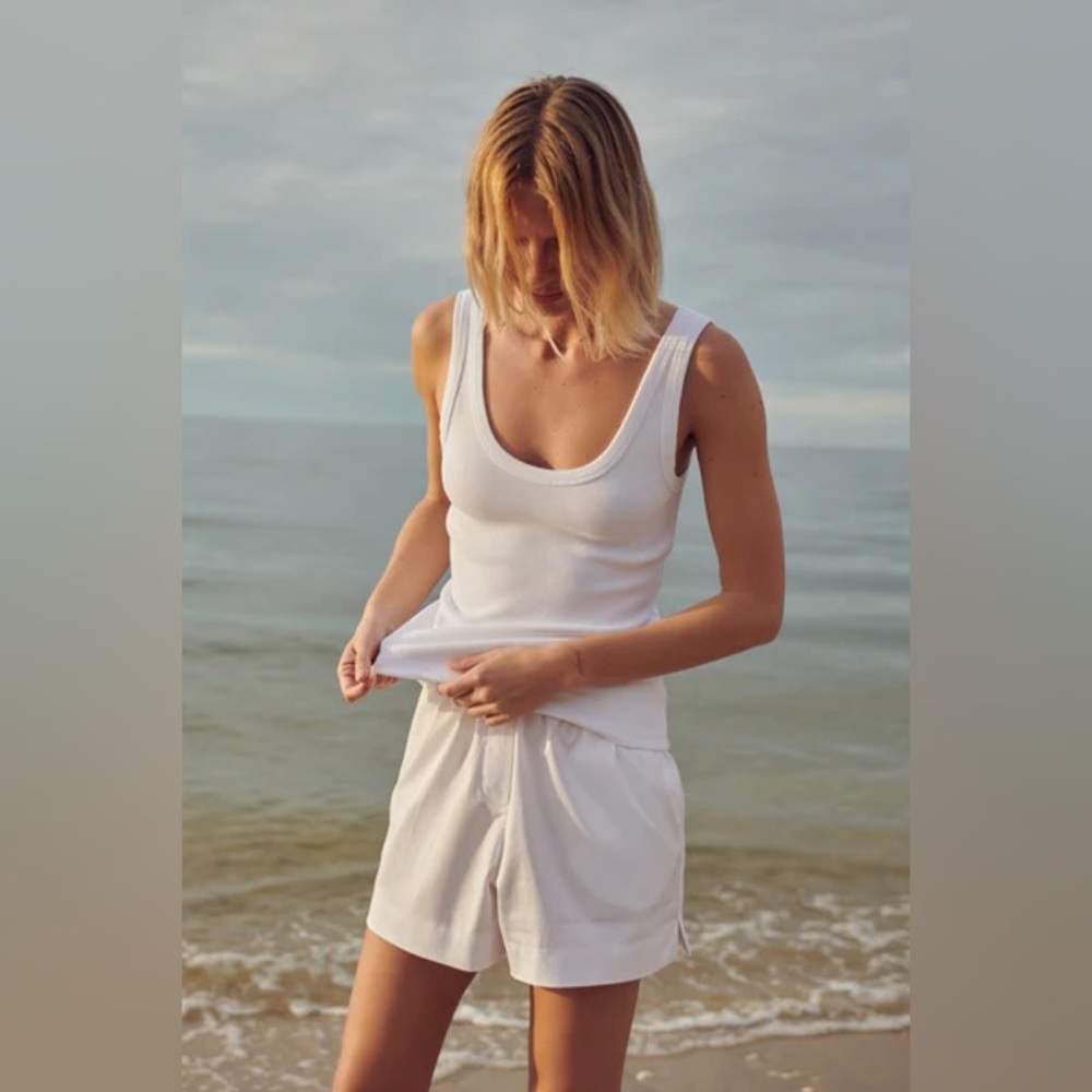 Sold Out NYC The Scoop It Up Tank in‎ White M